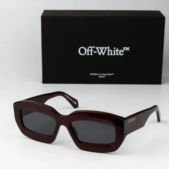 Off-White CHARLOTTE Sunglasses Burgundy Grey Rectangle OERI138 CHARLOTTE 2807
