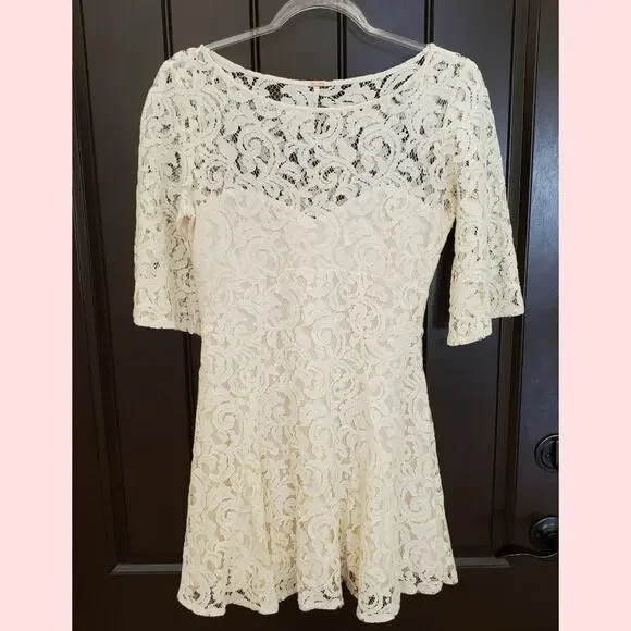 Free People cute lace cocktail mini dress size 2