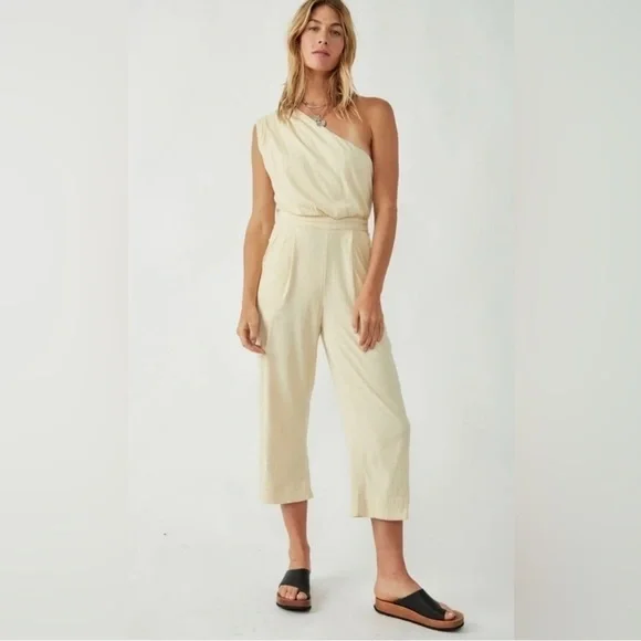 Free People Avery One Shoulder Jumpsuit Women’s Size‎ 0 Boho Cream Cropped