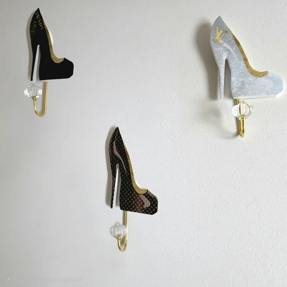 Designer-Inspired High Heel Wall Hook - Black/Gray/Brown (Set of 3)