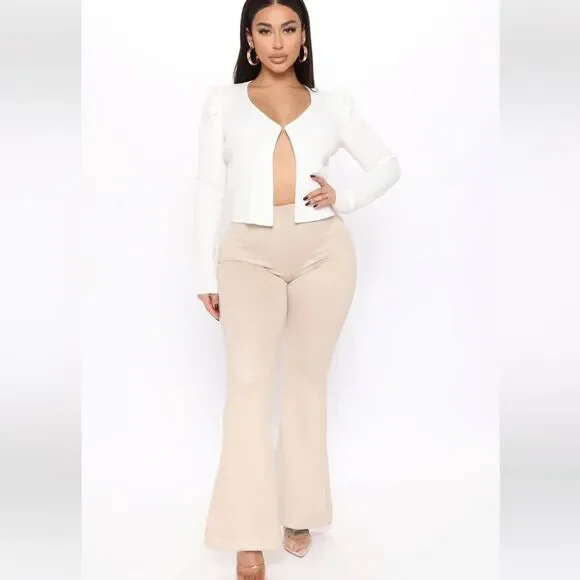 Fashion nova soft feeling wide leg pants in nude size large