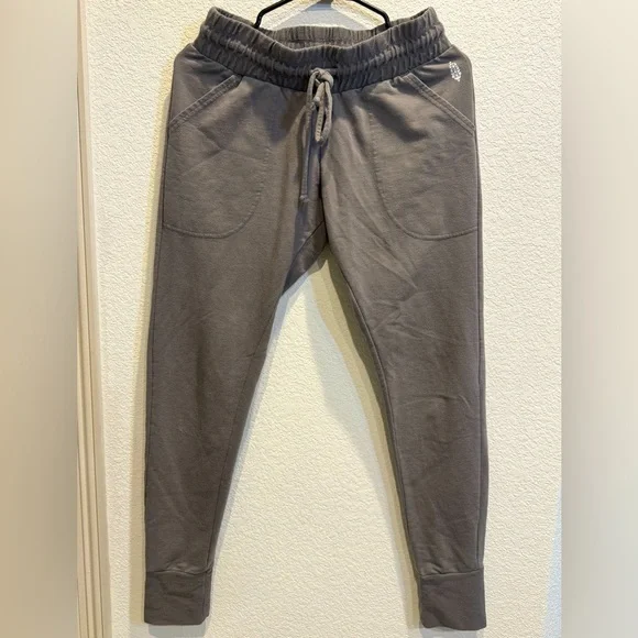Free people movement joggers in grey - size small