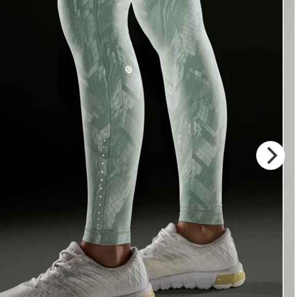 Lululemon Swift Speed High-Rise Tight 28