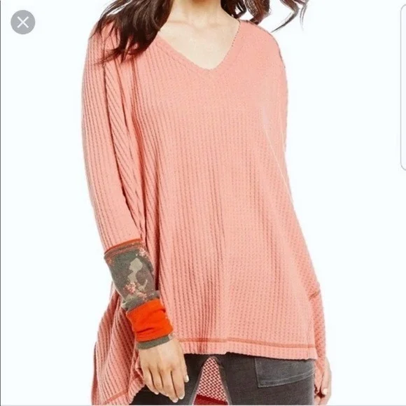 Free People We The‎ Free Lovin' Leopard Oversize Thermal V Neck Size M
