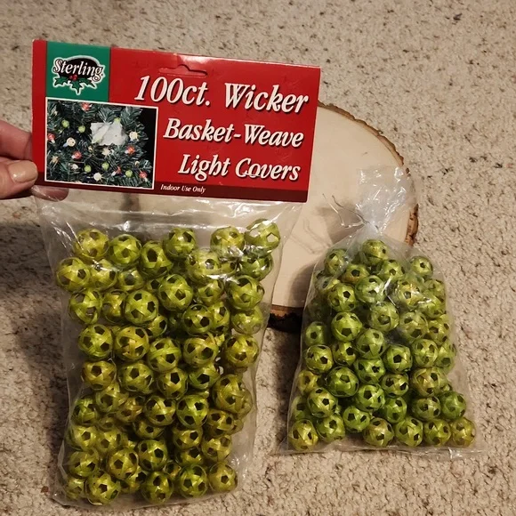 Sterling 200 Count Wicker Basket Weave Light Covers Green Christmas Tree Lights