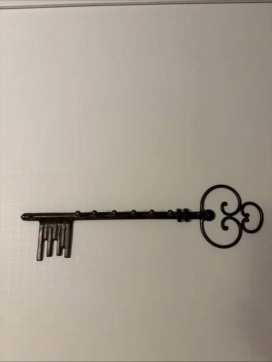 Anthropologie Bronze Key Wall Hook Rack - Decorative Home Wall Decor