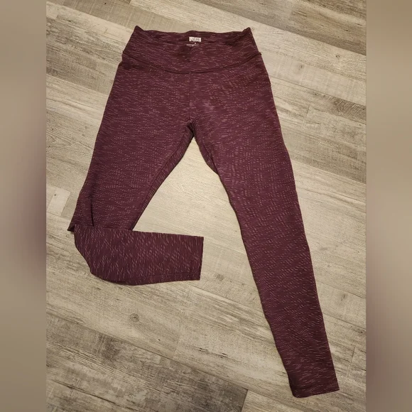 3/$25! Duluth Trading Co purple leggings size small