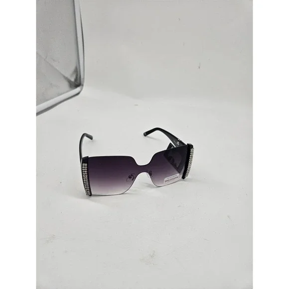 True Religion 100% UV Protection Sunglasses Black Frame W/ Jewel Sides NWT