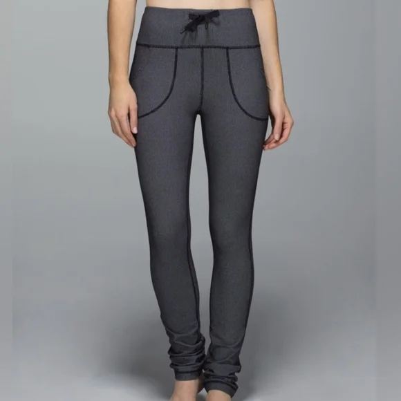 Lululemon Skinny Will Pant Cross Stitch Black White Women's 4