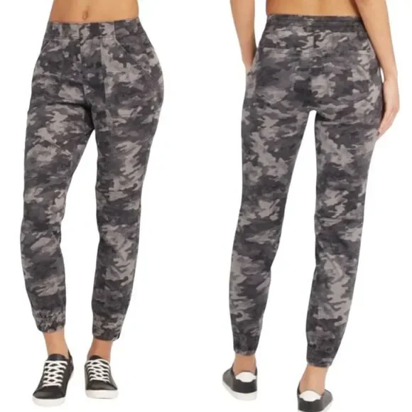 Spanx Stretch Twill Cargo Jogger Blackwash Camo Size Medium