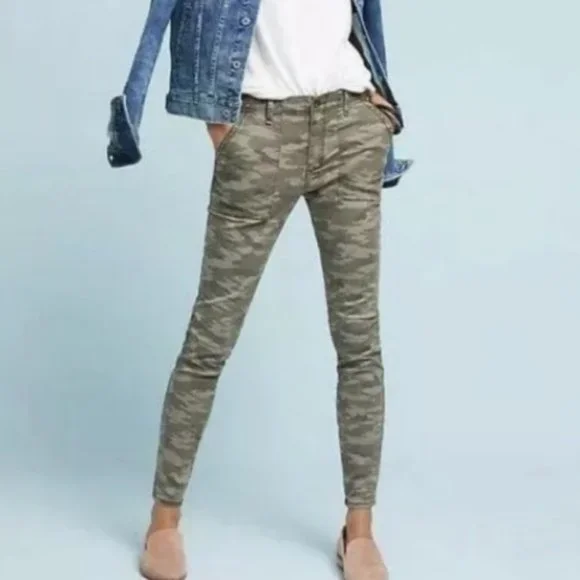 Anthropologie HEI HEI Camouflage Camo Pants Skinny Size 25