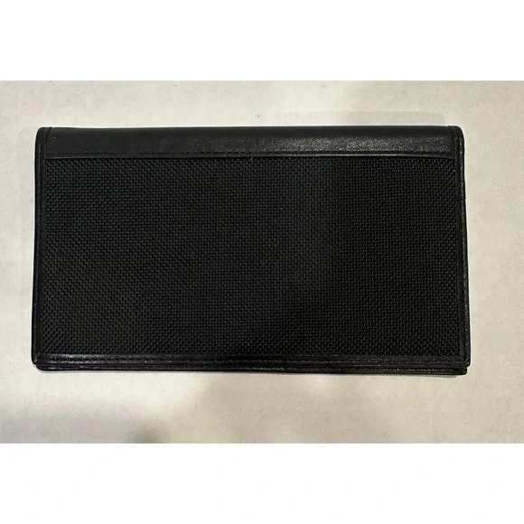 TUMI Black Leather And Canvas Wallet Credit Card Holder New No Tags