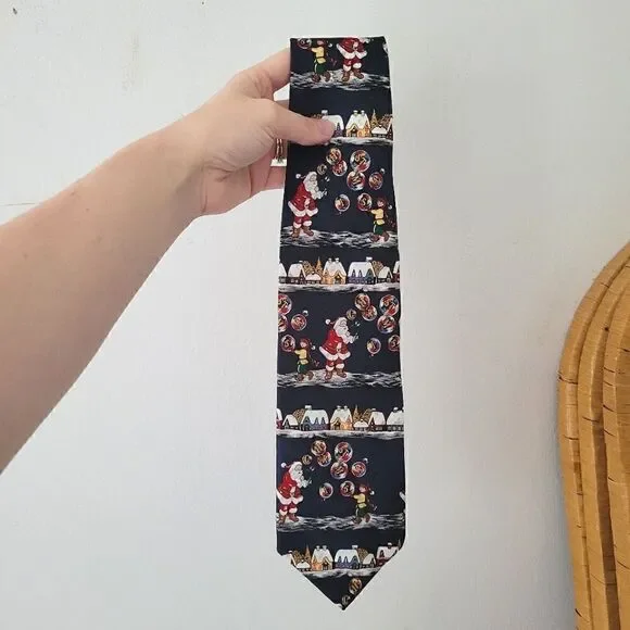 100% Silk Christmas Tie Santa Claus Navy Blue Red White Green