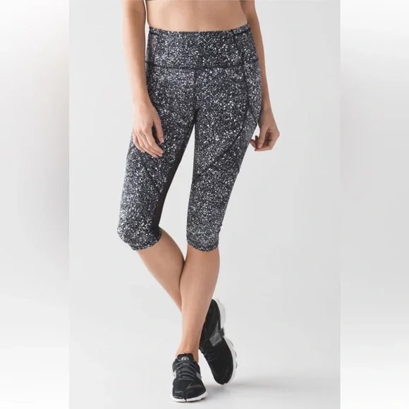 Lululemon cropped leggings EUC