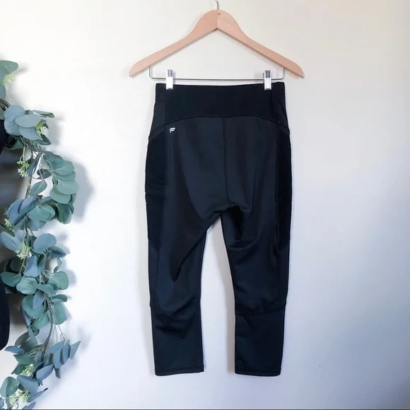 fabletics | black crop leggings small