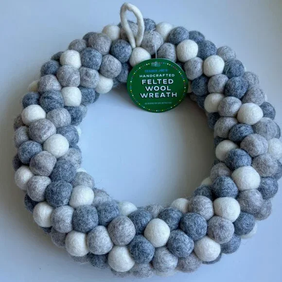 NWT Trader Joe's Felted Wool Wreath in Neutral Grays