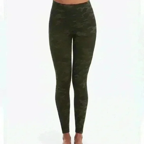 SPANX Look At Me Now Seamless Leggings Green Camo, Womens Size Large