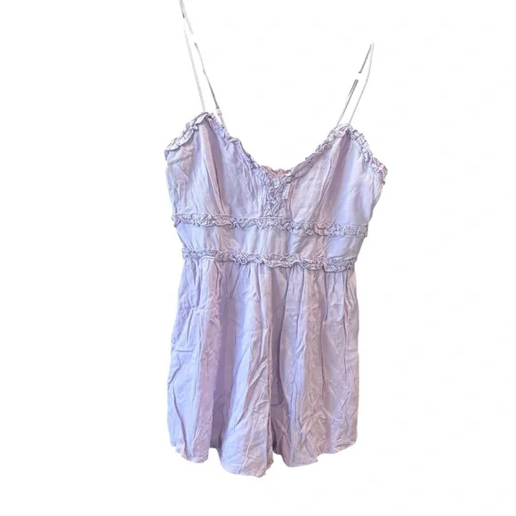 Mi ami‎ Spaghetti Strap Lavender Shorts Romper, Flirty Ruffles, Size L