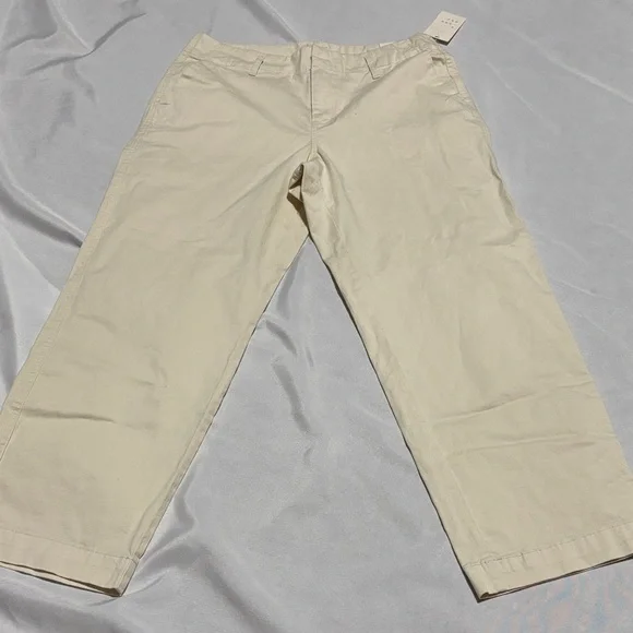 a new day Women's Light Tan Capris