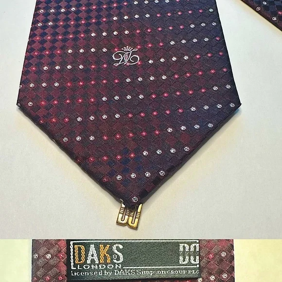 Daks London Charm Classic Untipped Embroidered Signature Tie 3.75”