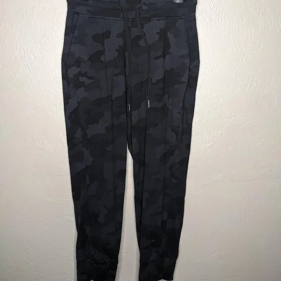 Lululemon Womens 6 Heritage 365 Camo Ready to Rulu High-Rise Cropped Jogger