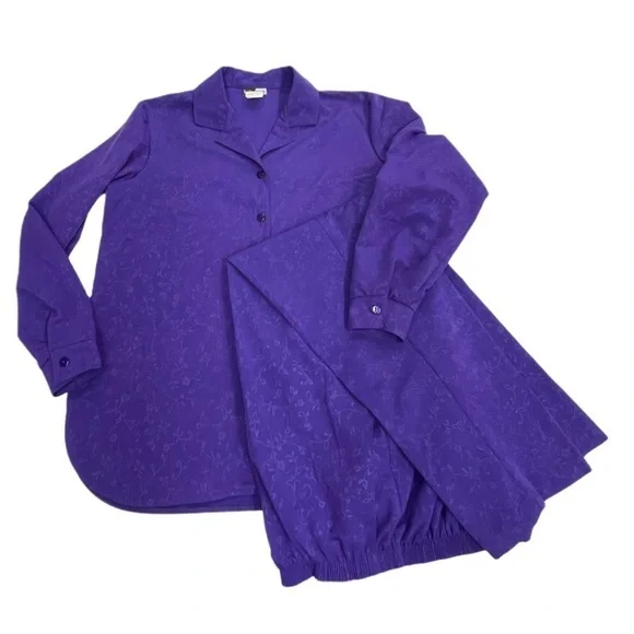 Vintage 90’s Kelly Scott purple shirt and pants set women’s size Medium (Large)
