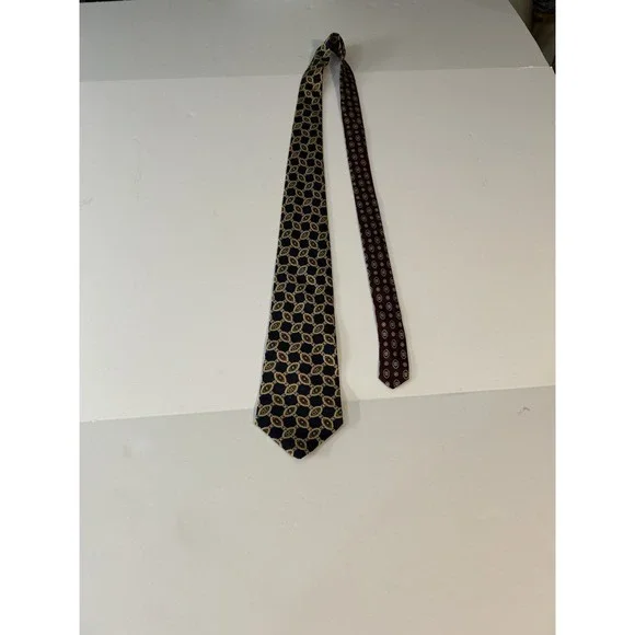 Classic Print by Tommy Hilfiger Tie 100% Italian‎ Silk, Made In USA