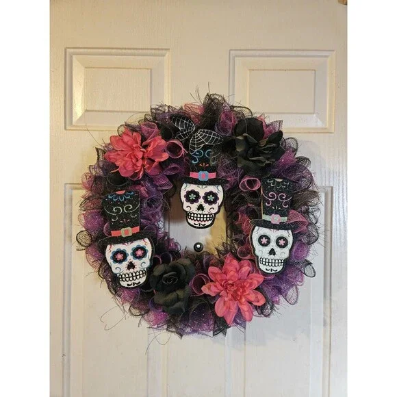 Halloween Skull Wreath 18