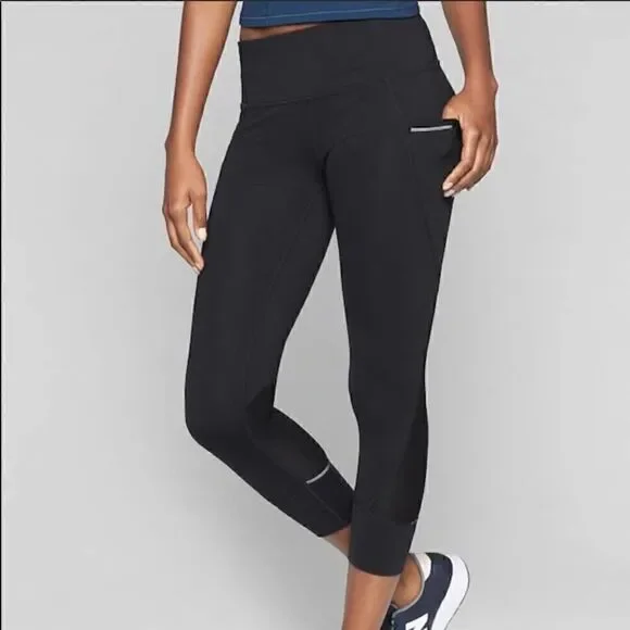 Athleta Black Relay Capri w/ Pockets & Mesh! 🔥
