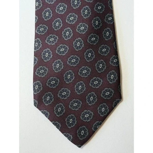 ROBERT TALBOTT 100% Imported Silk Tie‎ Purple/Gray Floral - Made In USA - EUC