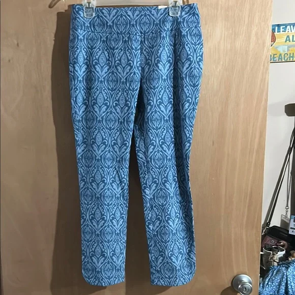 NWT Soft Surroundings Blue Leggings with Unique Pattern