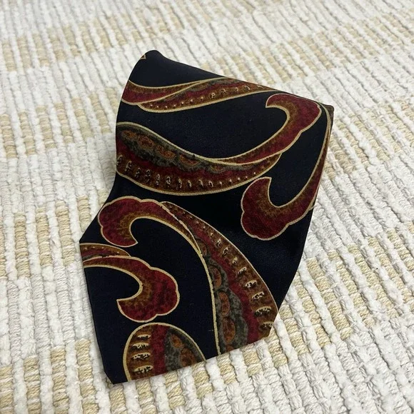 Como Collezione Men's‎ Paisley 100% Silk Handmade Business Formal Necktie