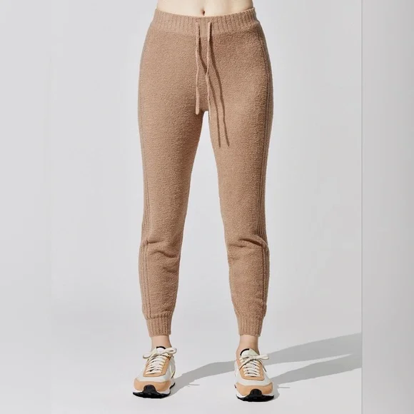 SPIRITUAL GANGSTER Serenity Jogger in Camel Size medium