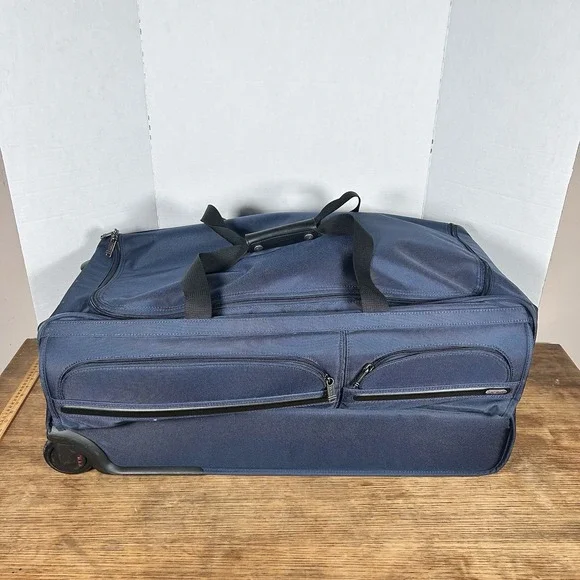 TUMI ALPHA G4 Large 2 Wheeled Rolling Split Duffel Bag Travel Luggage 34.5