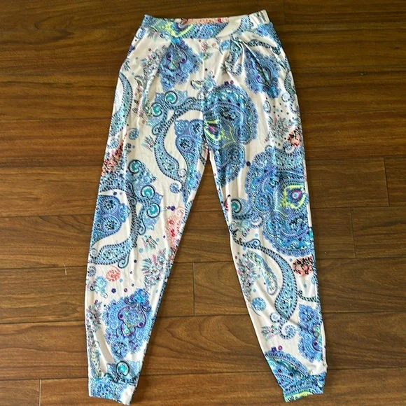 💚💚Express Lightweight Pants💚💚