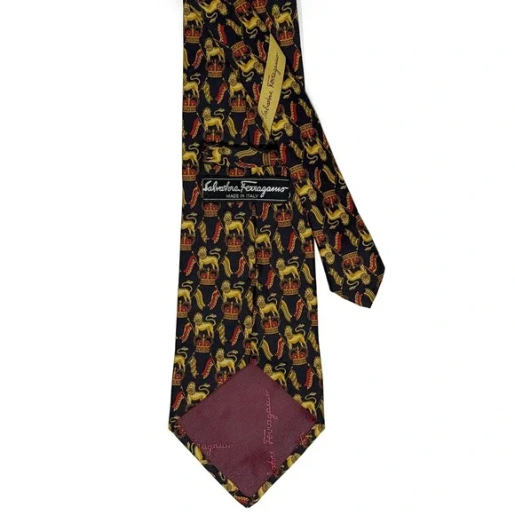 Salvatore Ferragamo Silk‎ Tie Dark Blue Lion Coat of Arms Italy L: 58