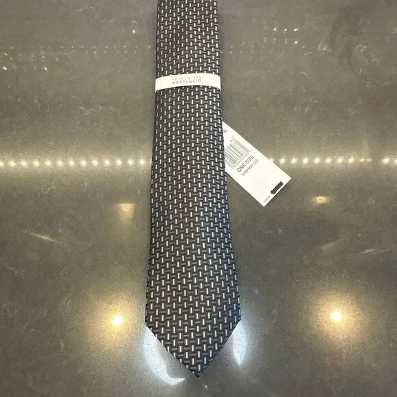 Perry Ellis Portfolio Men’s Tie-NWT