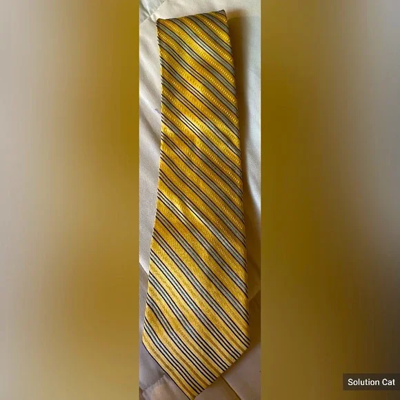 Claiborne Mens Silk Gold & Blue Striped Tie