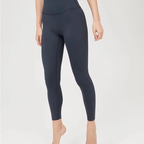 Aerie real me dark gray 7/8 high rise leggings long M