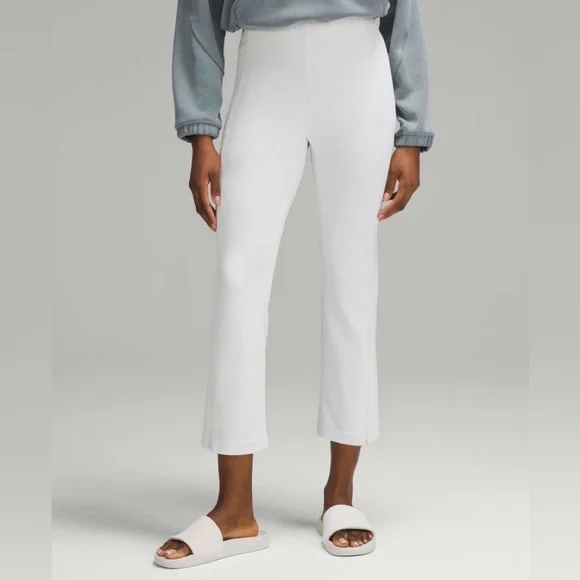 Lululemon Ribbed Softstreme Zip-leg HR Crop 25”