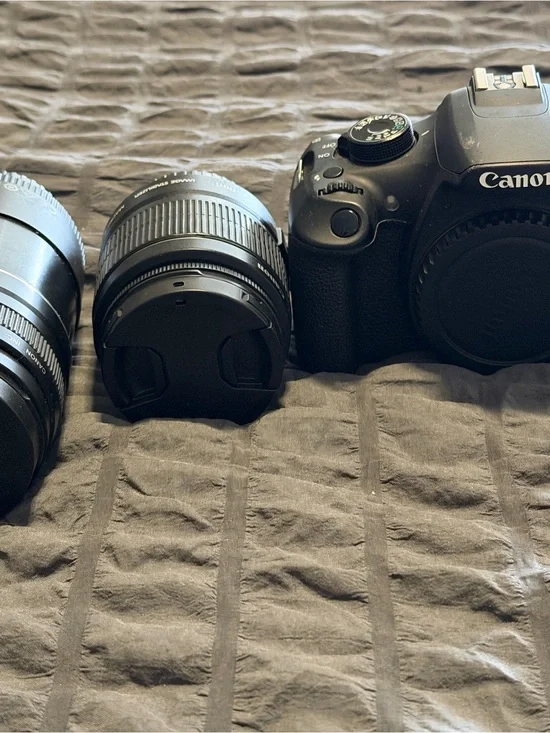 Canon EOS Rebel T5 with lenses