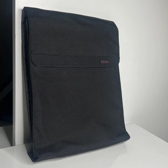 Tumi Ballistic Black Vertical Tripple Compartment Laptop Travel Case