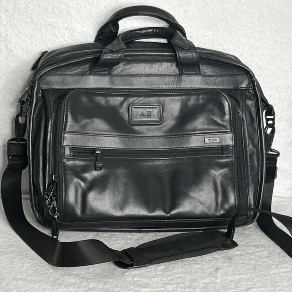 TUMI briefcase leather Large black Carry On Computer Bag 96132DH Organization