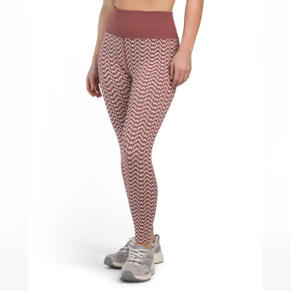 Spiritual Gangster | NWT Seamless Jacquard Leggings