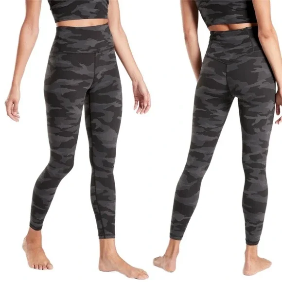 Athleta Camo Print Ultra High Rise Elation 7/8 Tight Athletic Leggings Size XS