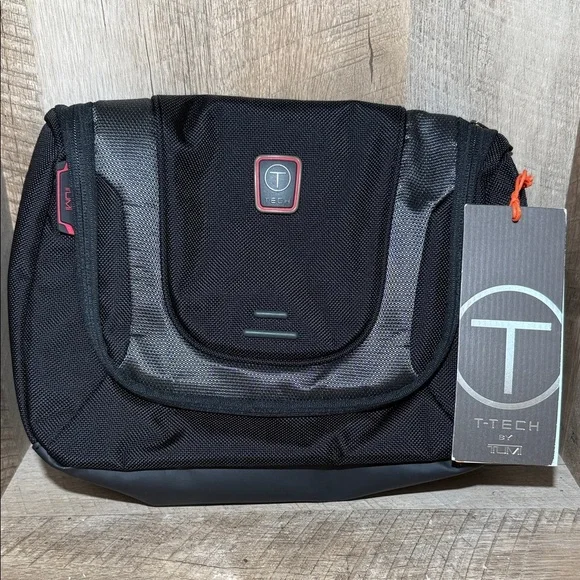 Tumi Tech Doyle Travel Kit