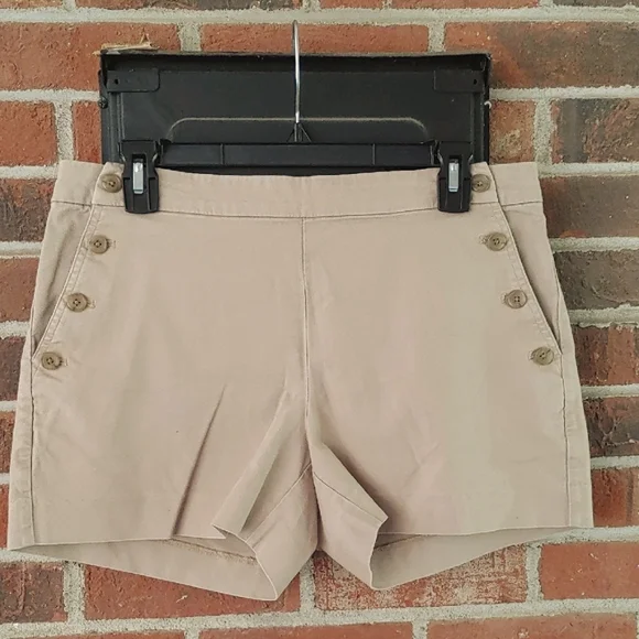Banana Republic Tan Button-Accent Cotten Blend Shorts Size 6