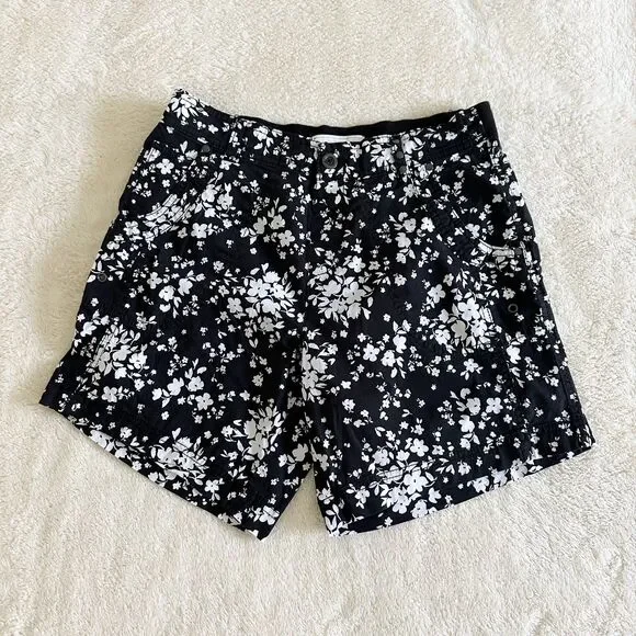 Juniper and Lime Shorts Womens Size S Black White Floral Stretch Waist Cotton