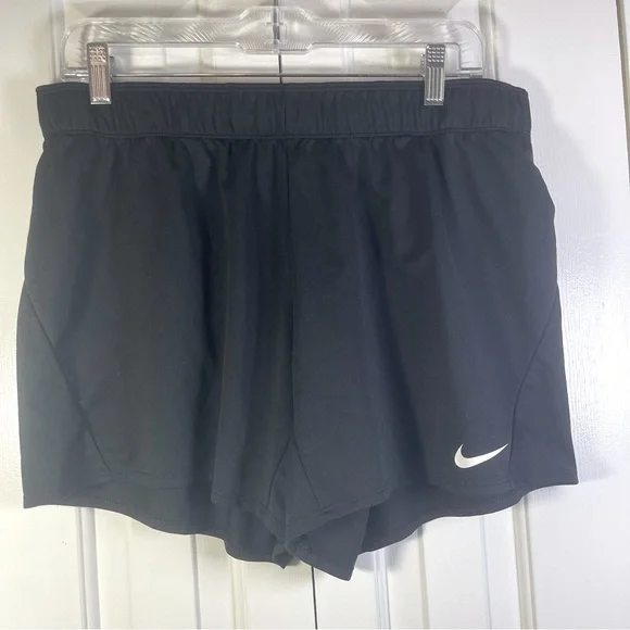 Nike Black Athletic Shorts Size‎ Large T7