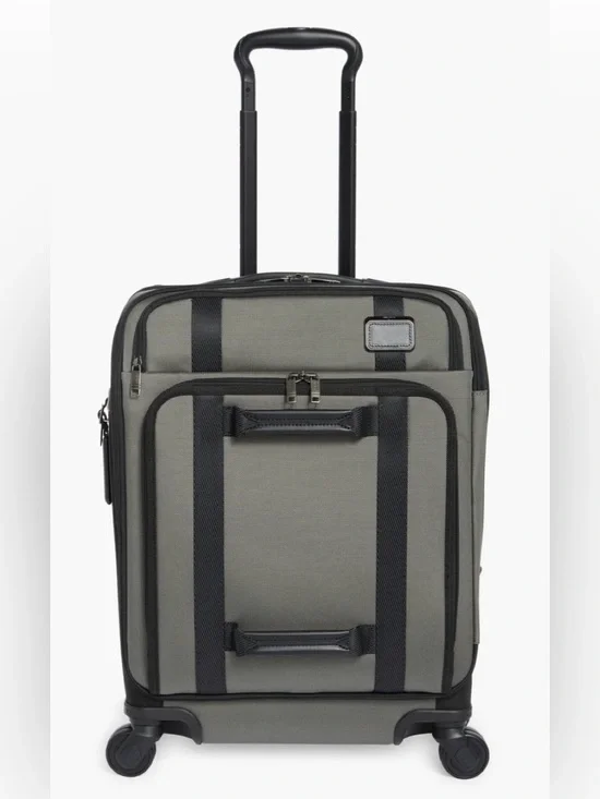 Tumi Merge Continental Front Lid 4 Wheeled Carry on Grey/Black